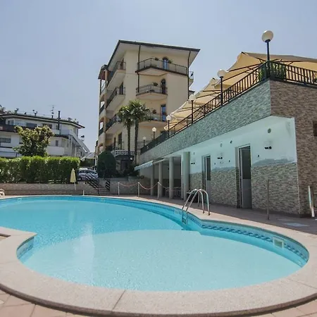 Flora 3* Stresa