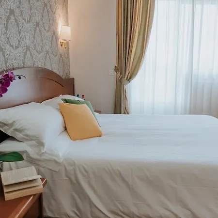 Flora Hotel Stresa