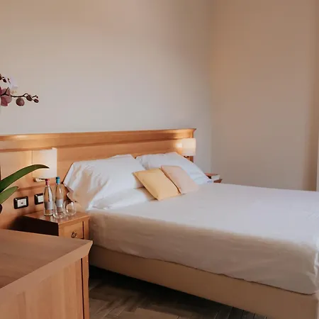 Hotel Flora