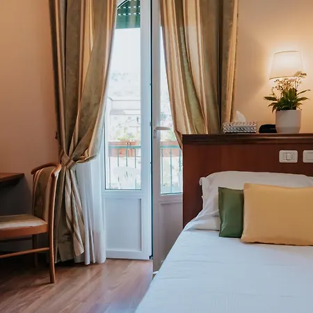 Flora Hotel Stresa