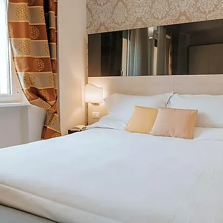 Flora 3* Stresa
