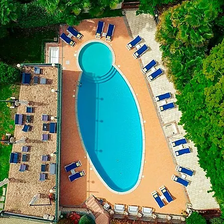 Flora 3* Stresa