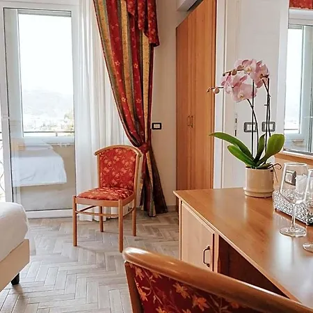 Flora Hotel Stresa