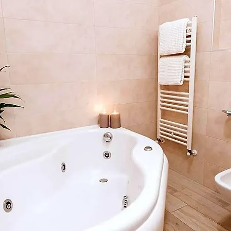 Hotel Flora 3*