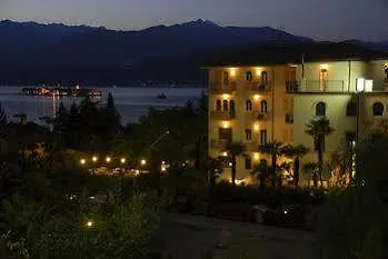 Hotel Flora 3*