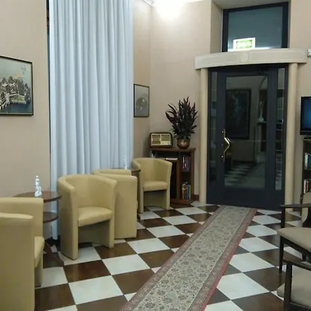 Flora Hotel Stresa