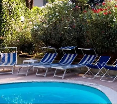 Flora 3* Stresa