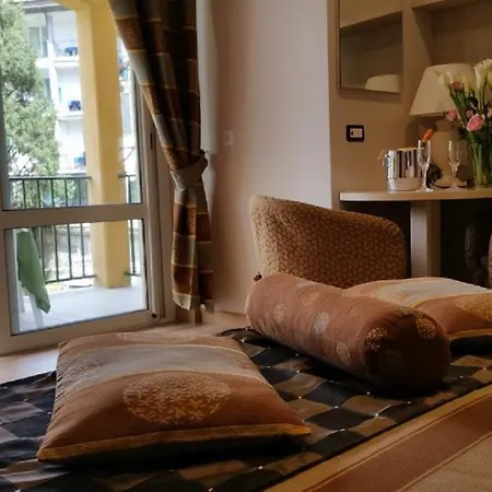 Hotel Flora Stresa