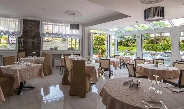 Flora Hotell Stresa